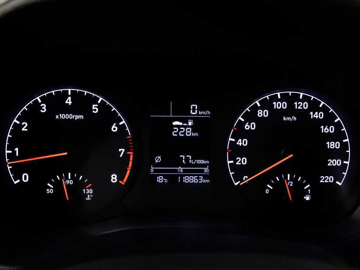 Купить Hyundai Solaris с пробегом. Фото: #14