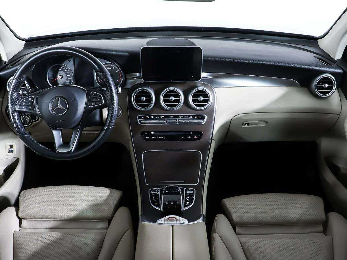 Купить Mercedes-Benz GLC с пробегом. Фото: #10