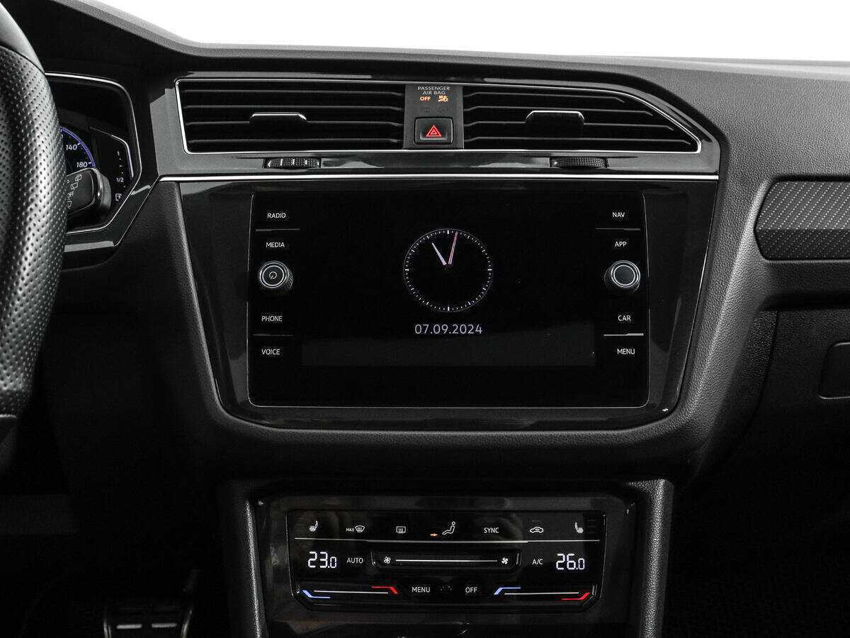 Купить Volkswagen Tiguan с пробегом. Фото: #12