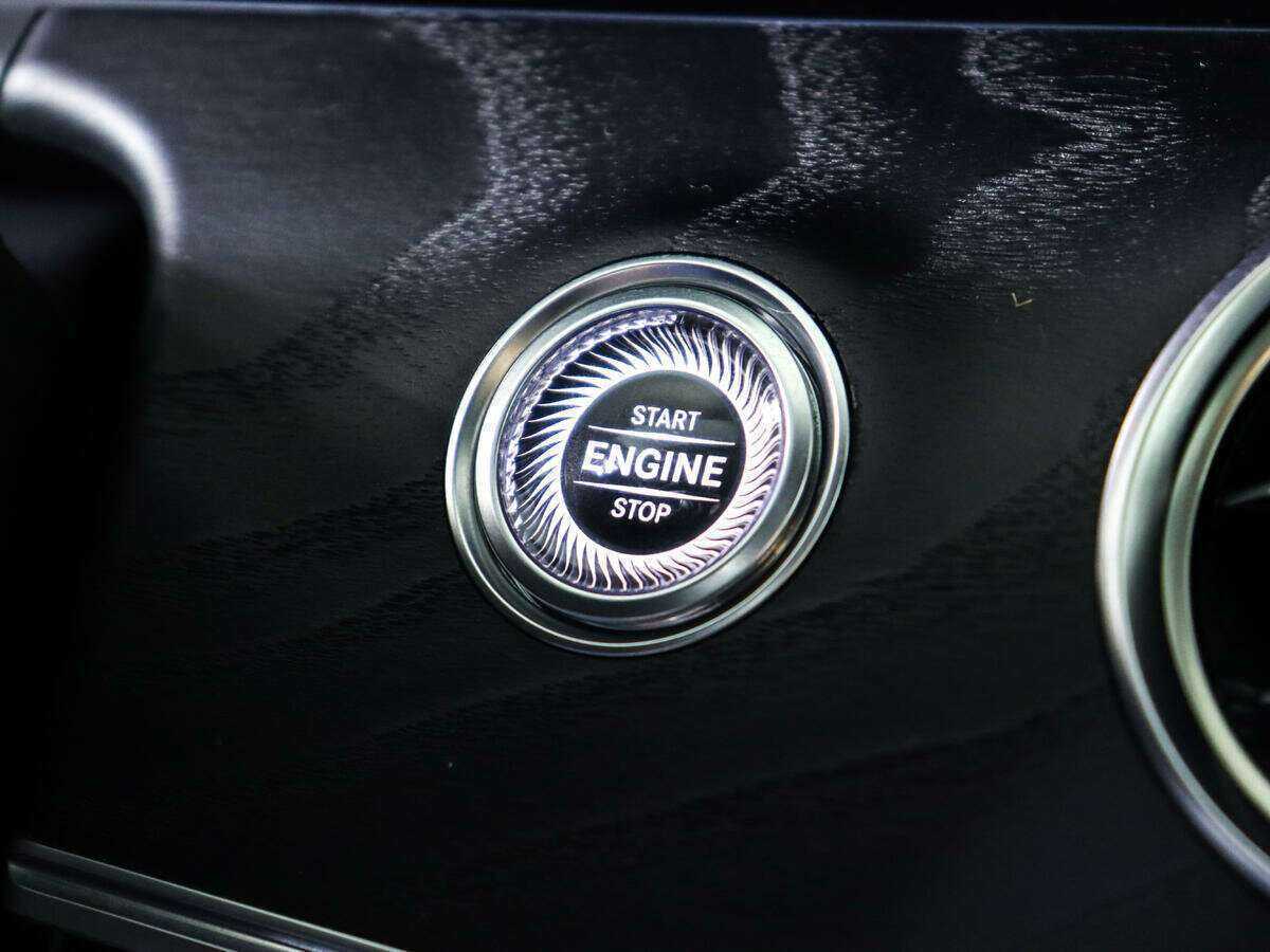 Купить Mercedes-Benz E-Класс с пробегом. Фото: #18