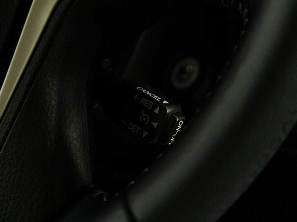 Купить Toyota Land Cruiser Prado с пробегом. Фото: #16