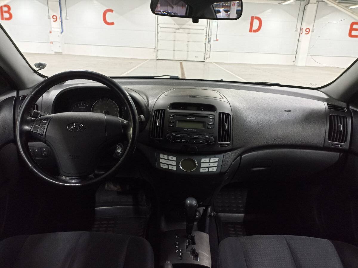 Купить Hyundai Elantra с пробегом. Фото: #13