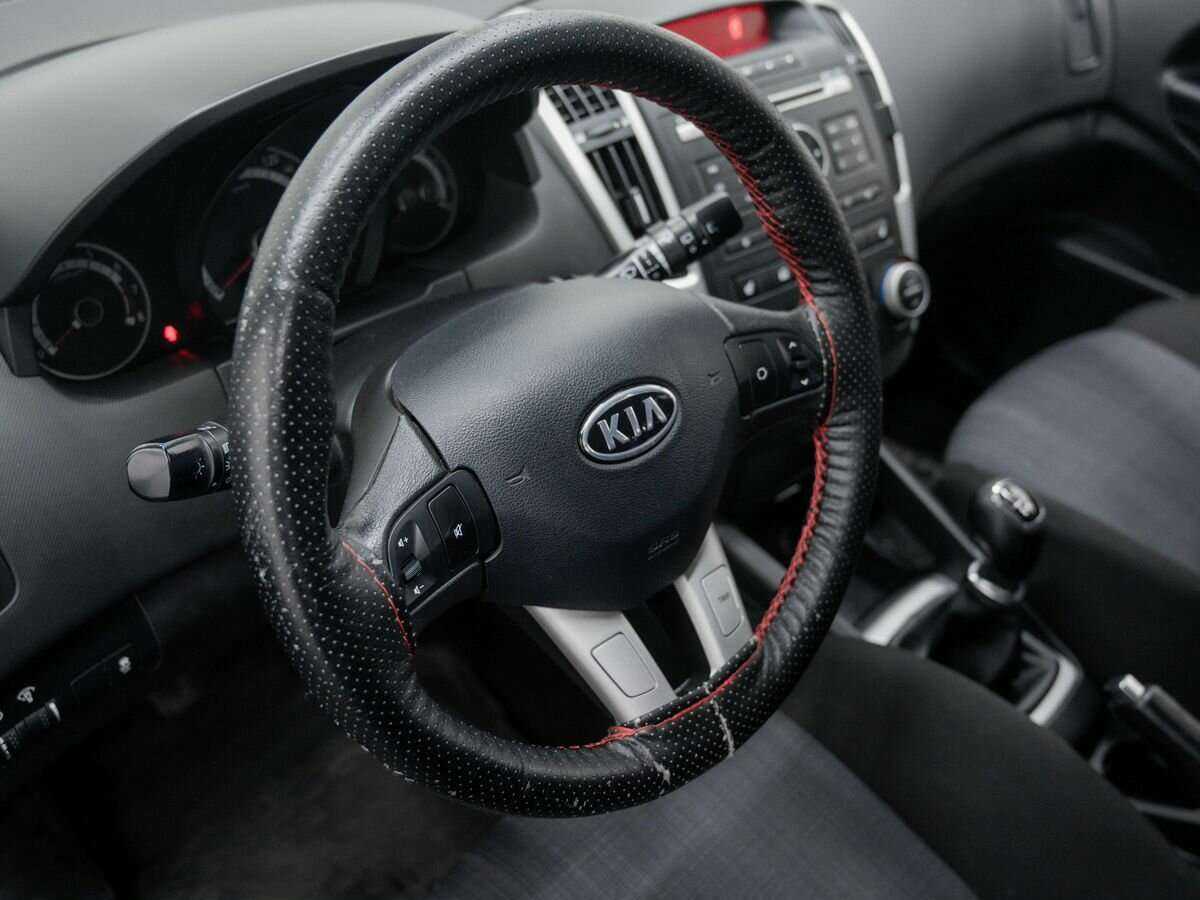 Купить Kia Ceed с пробегом. Фото: #17