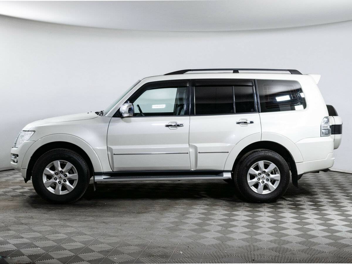Купить Mitsubishi Pajero с пробегом. Фото: #7