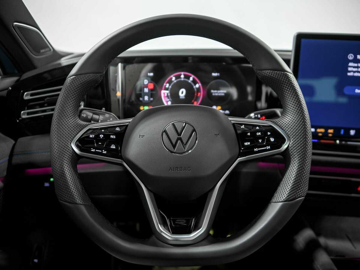 Купить Volkswagen Tiguan с пробегом. Фото: #9