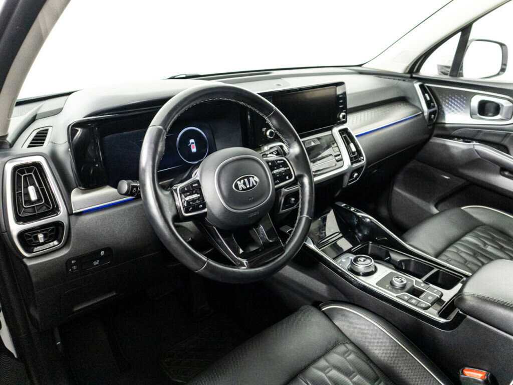 Купить Kia Sorento с пробегом. Фото: #10