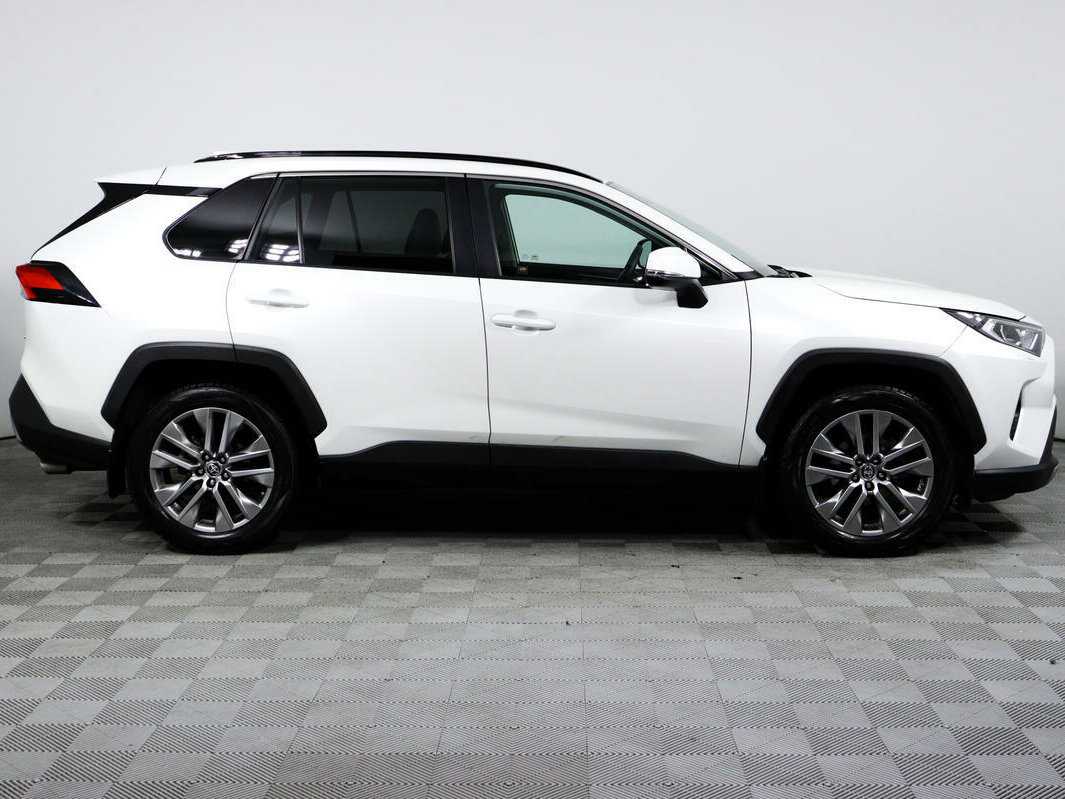 Купить Toyota RAV4 с пробегом. Фото: #3