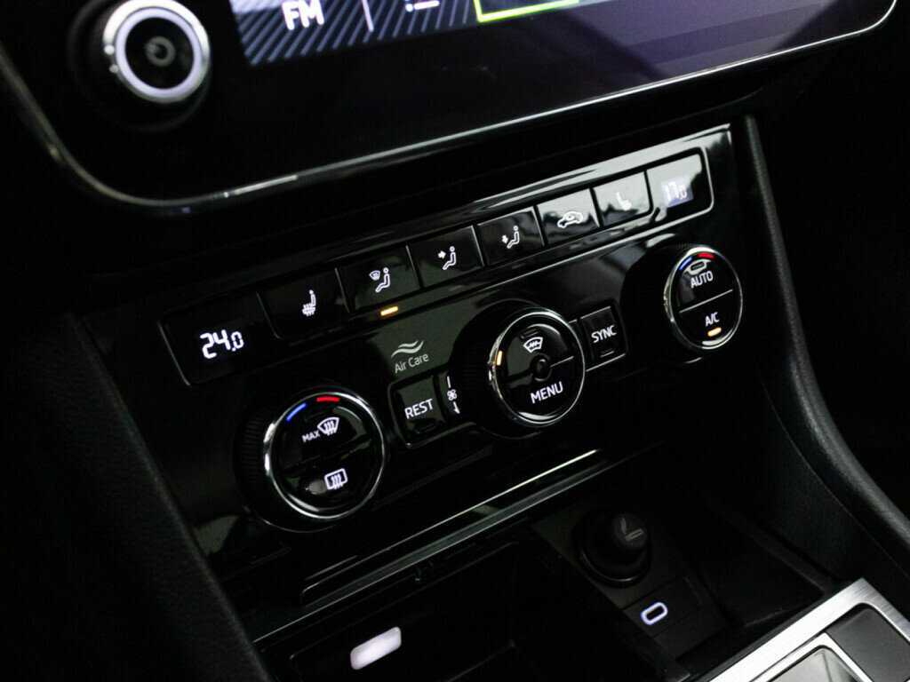 Купить Skoda Superb с пробегом. Фото: #15