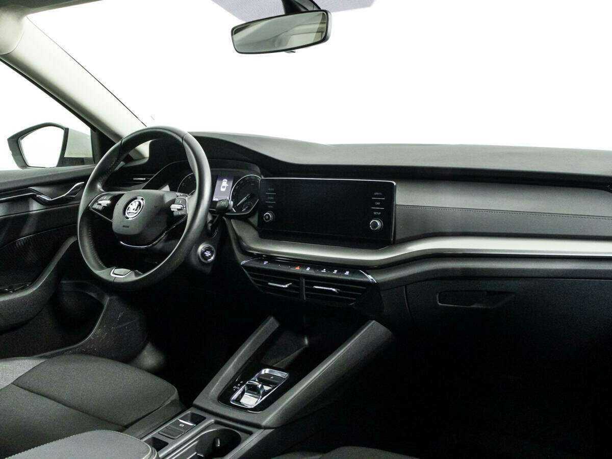Купить Skoda Octavia с пробегом. Фото: #8