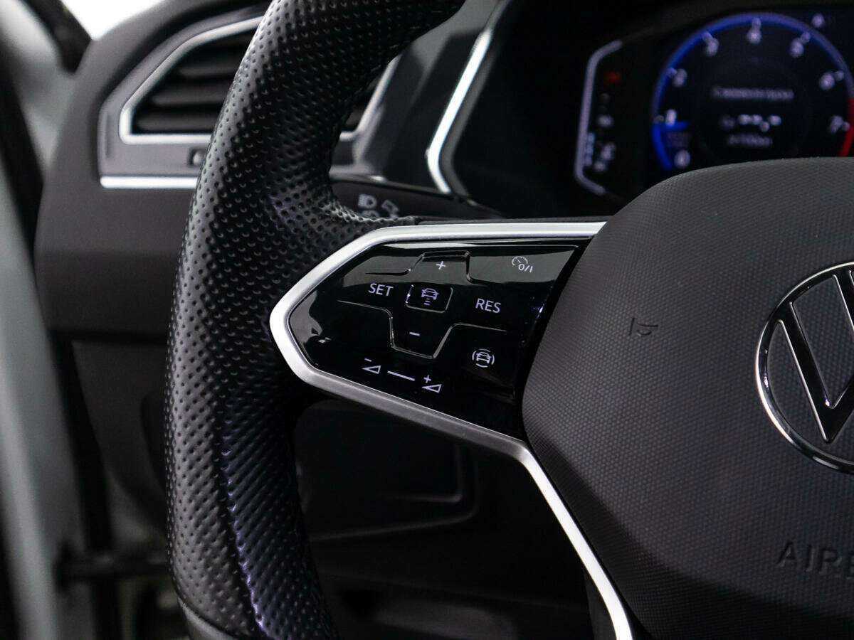 Купить Volkswagen Tiguan с пробегом. Фото: #20