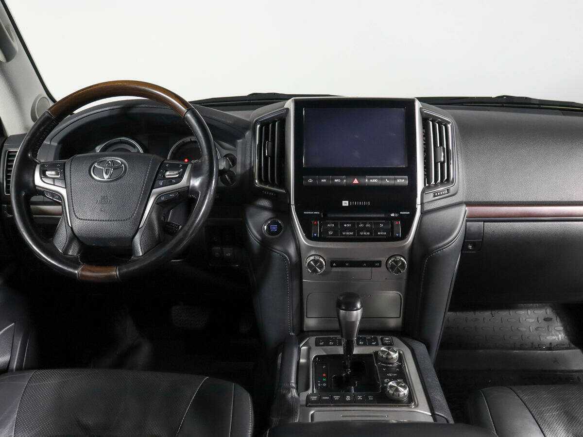 Купить Toyota Land Cruiser с пробегом. Фото: #9