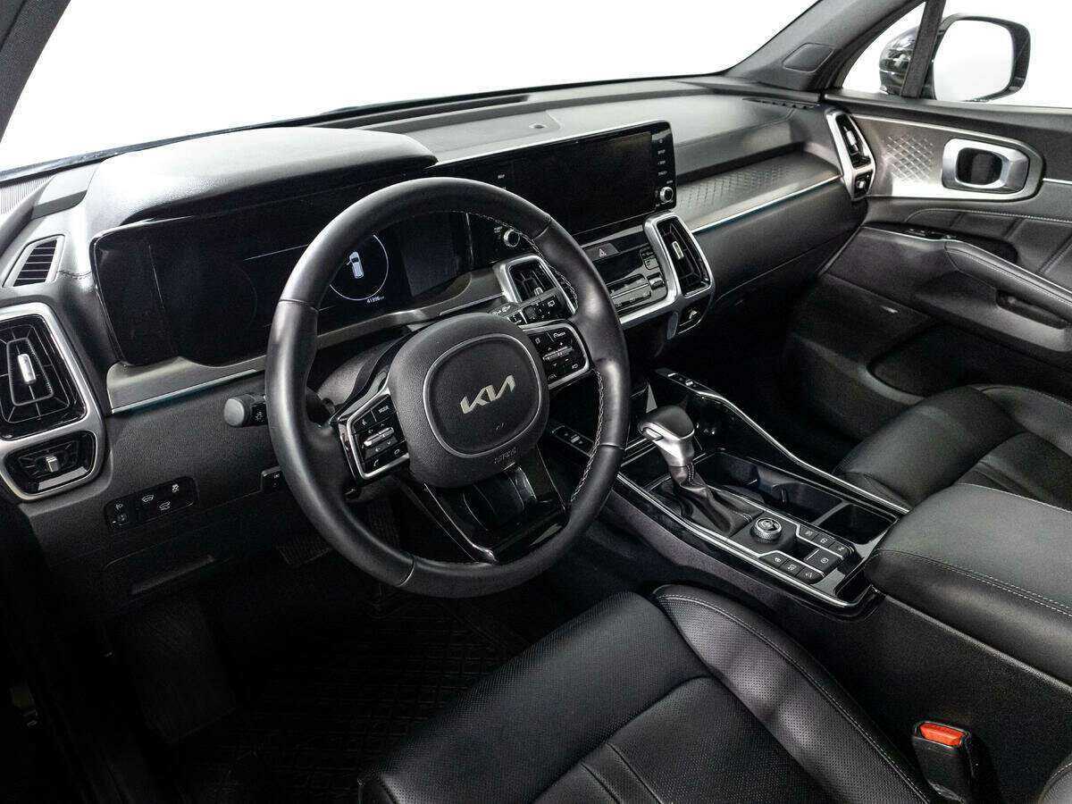 Купить Kia Sorento с пробегом. Фото: #10