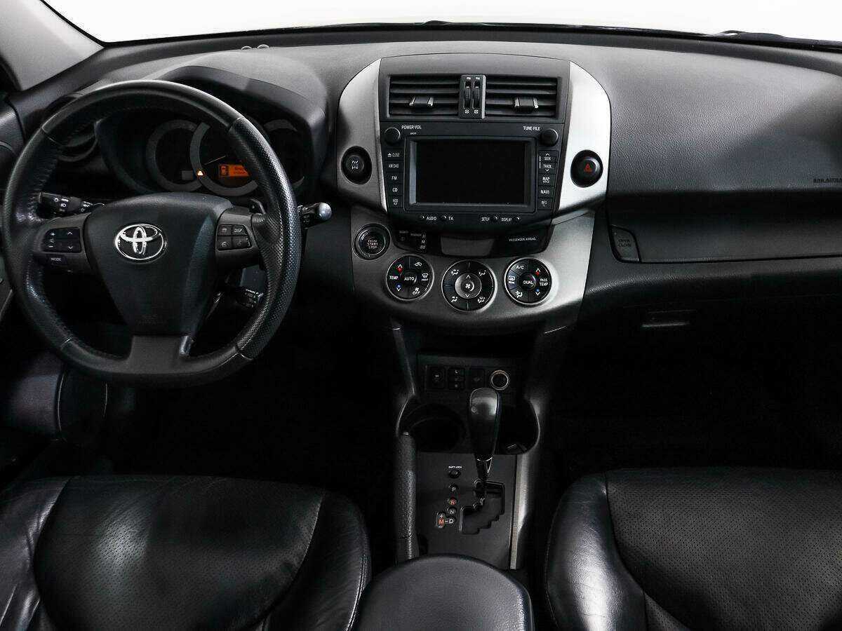 Купить Toyota RAV4 с пробегом. Фото: #13