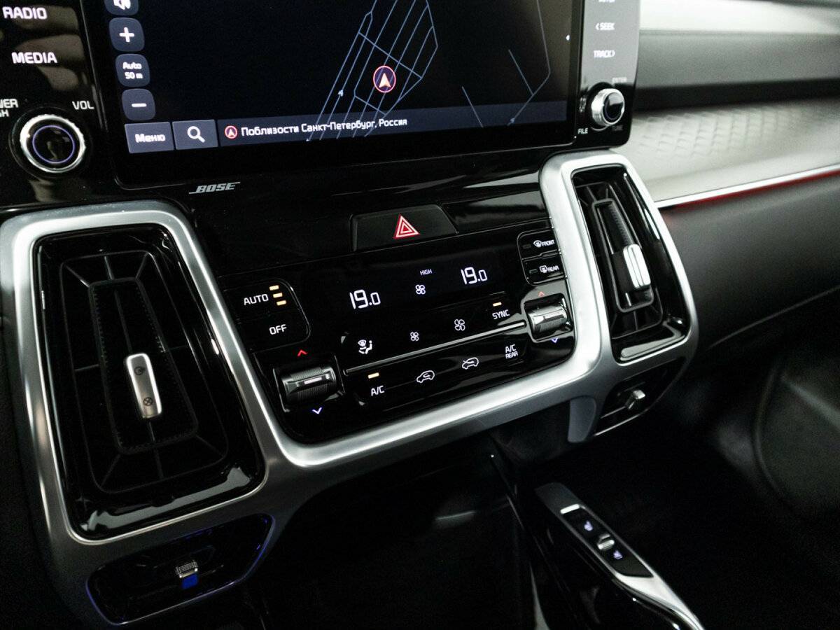 Купить Kia Sorento с пробегом. Фото: #23
