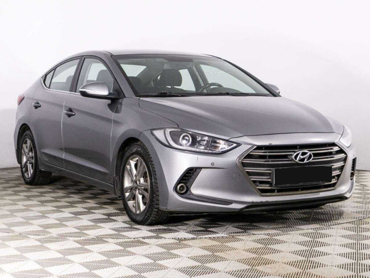 Купить Hyundai Elantra с пробегом. Фото: #2