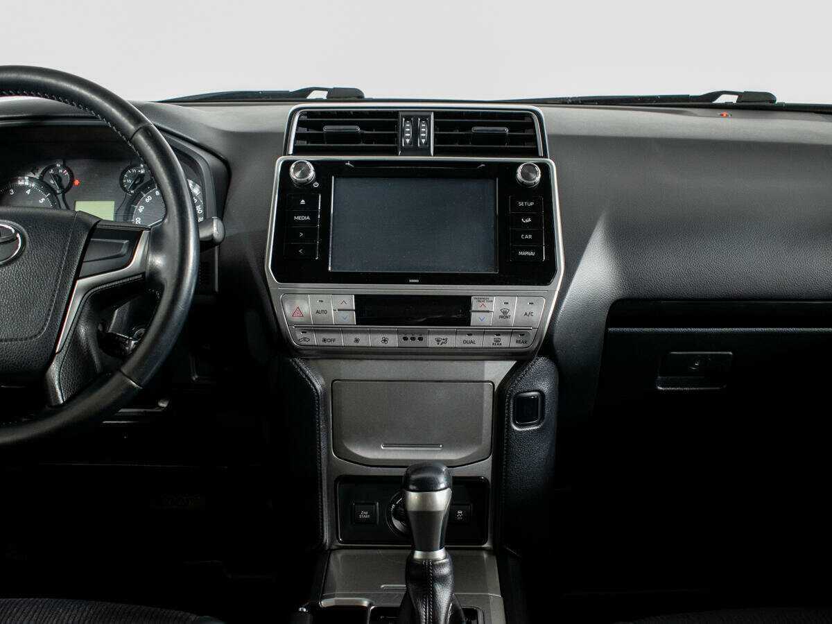 Купить Toyota Land Cruiser Prado с пробегом. Фото: #10