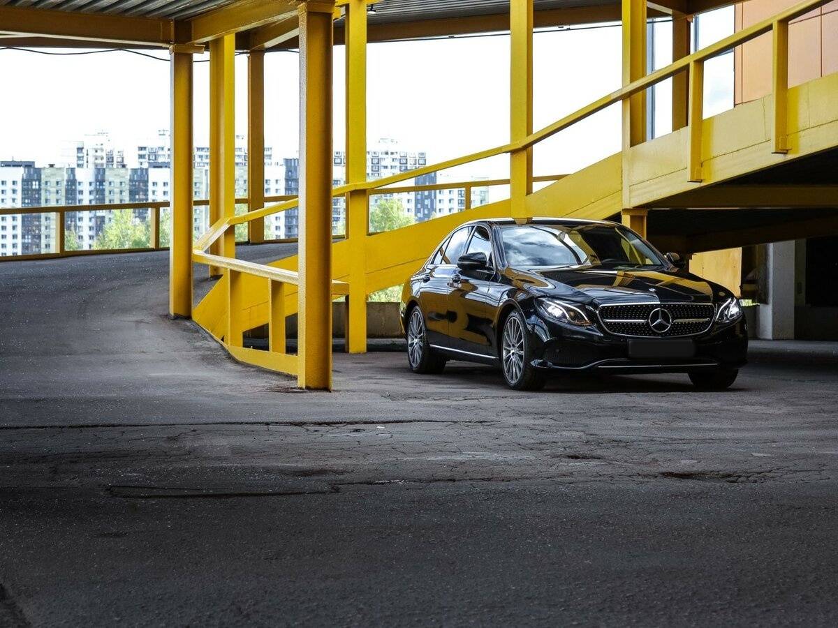 Купить Mercedes-Benz E-Класс с пробегом. Фото: #15