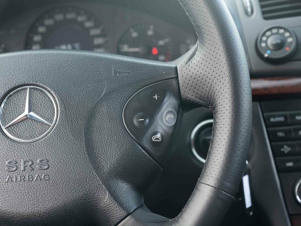Купить Mercedes-Benz E-Класс с пробегом. Фото: #16