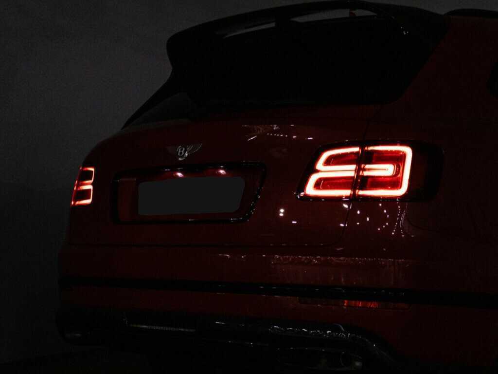 Купить Bentley Bentayga с пробегом. Фото: #36