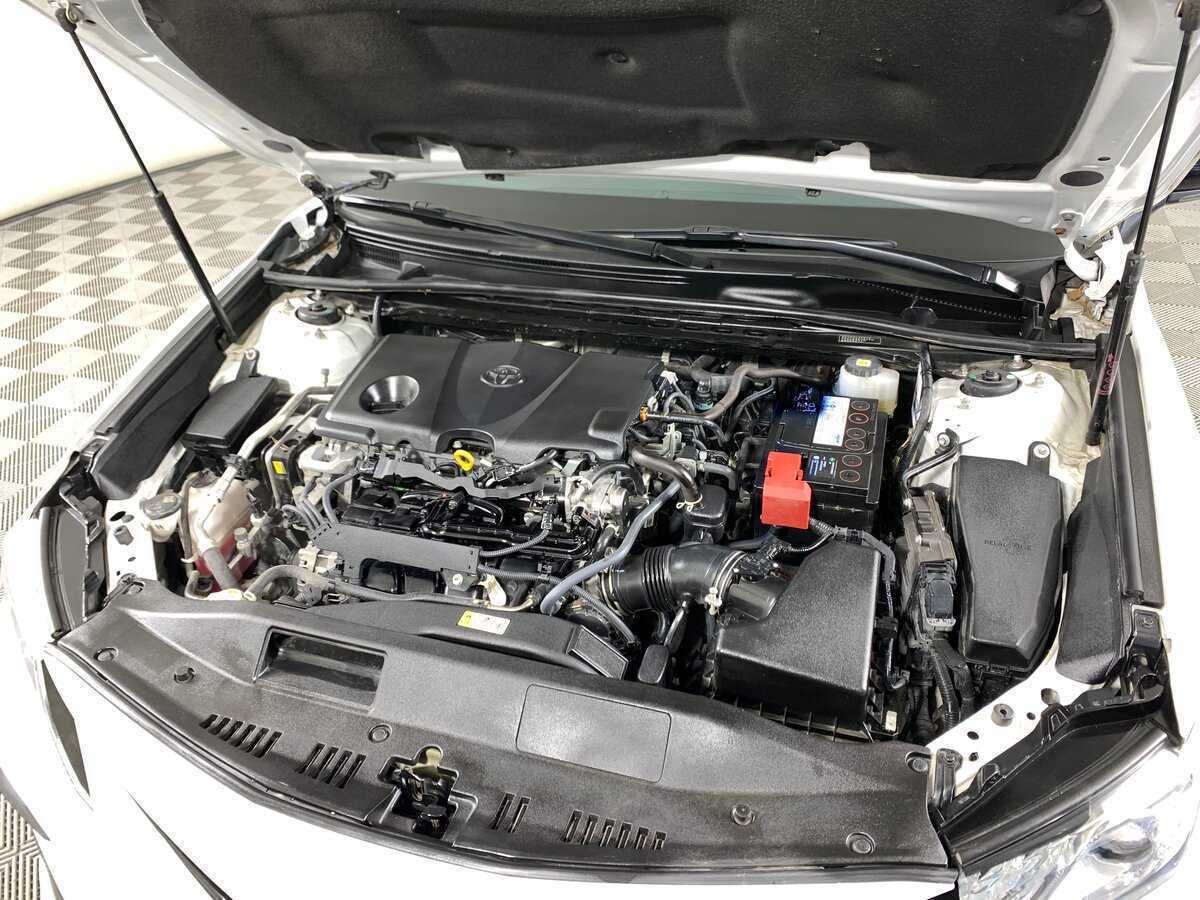 Купить Toyota Camry с пробегом. Фото: #9