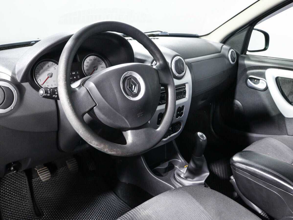 Купить Renault Sandero с пробегом. Фото: #12