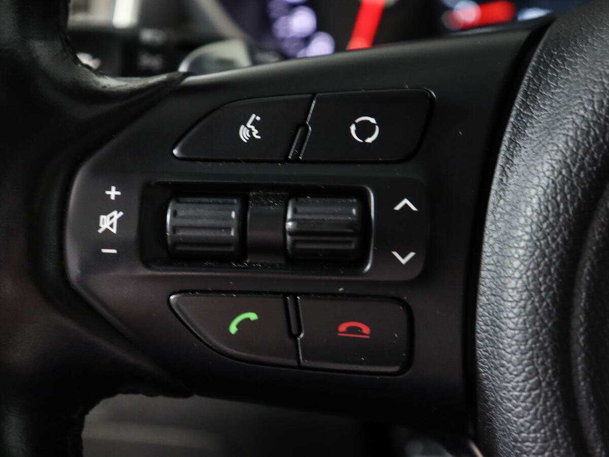 Купить Kia Sorento с пробегом. Фото: #22