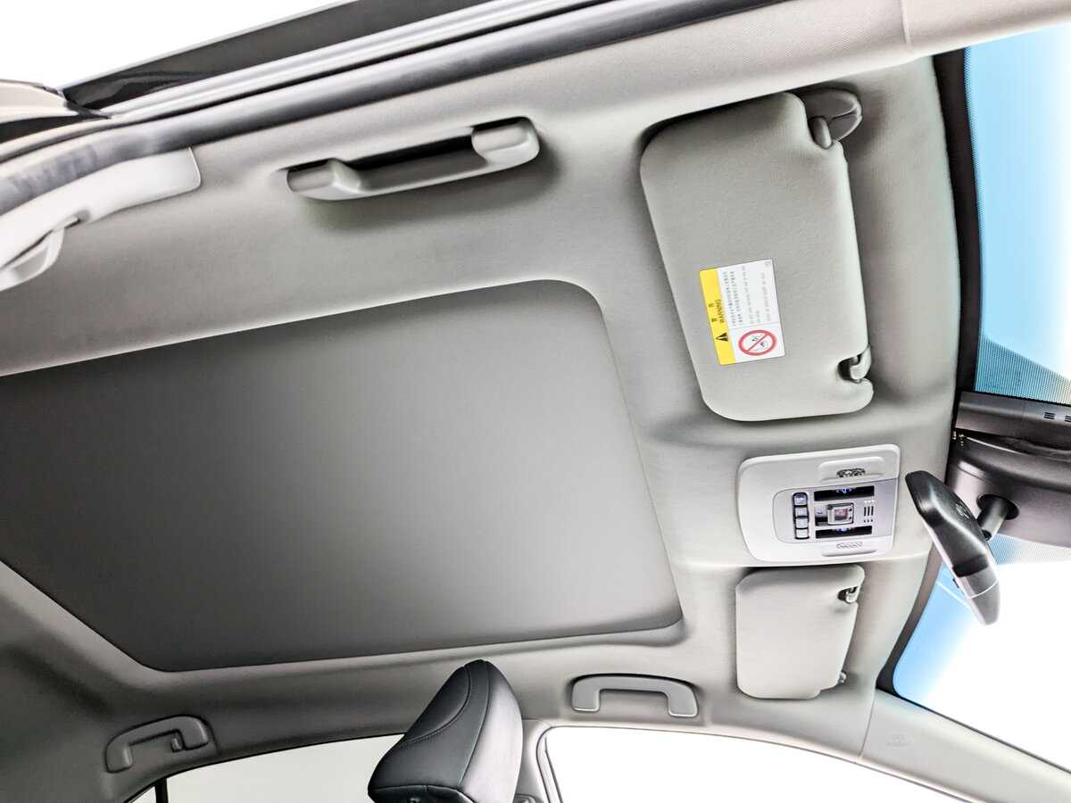 Купить Toyota Camry с пробегом. Фото: #18