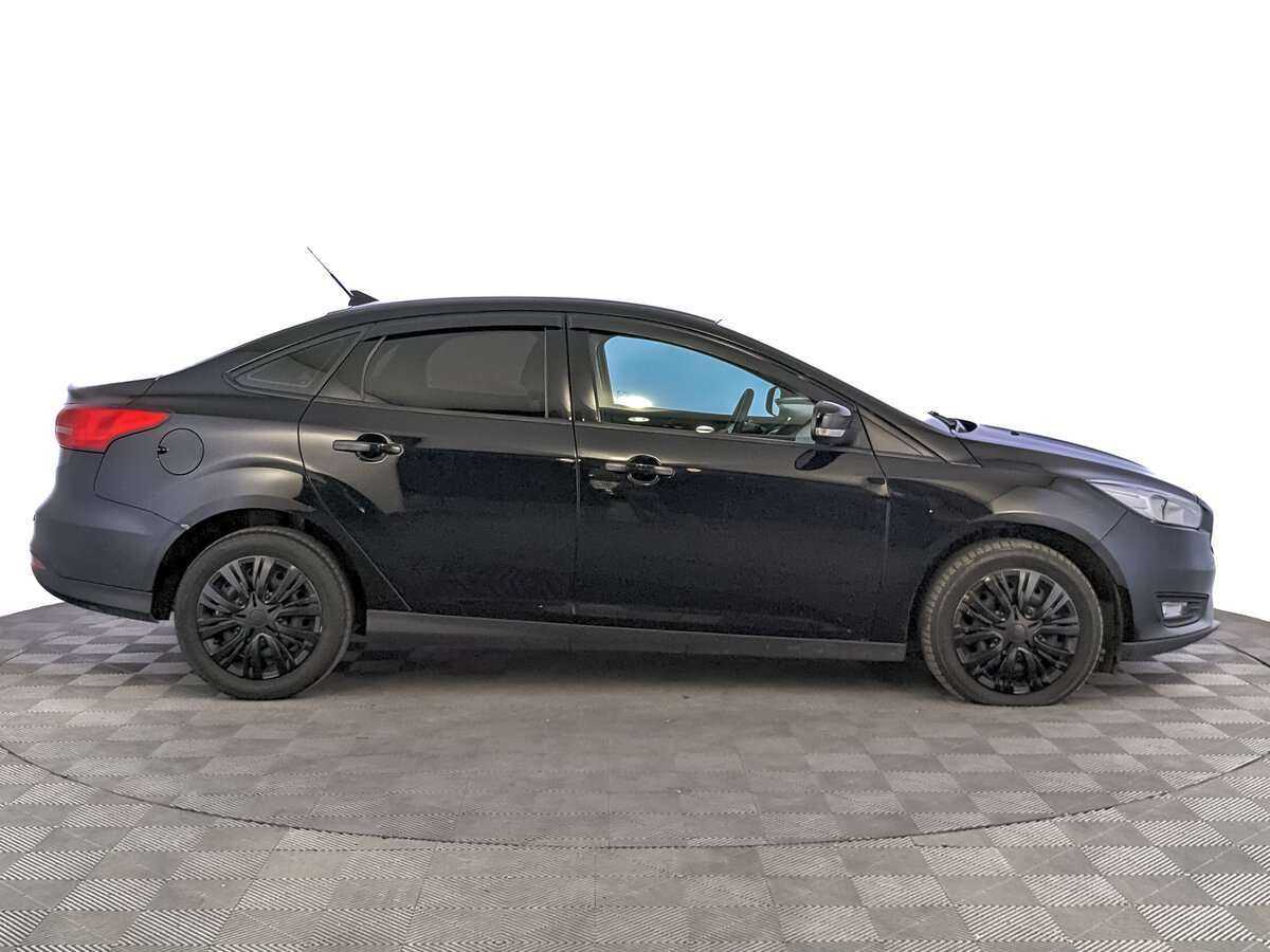 Купить Ford Focus с пробегом. Фото: #3