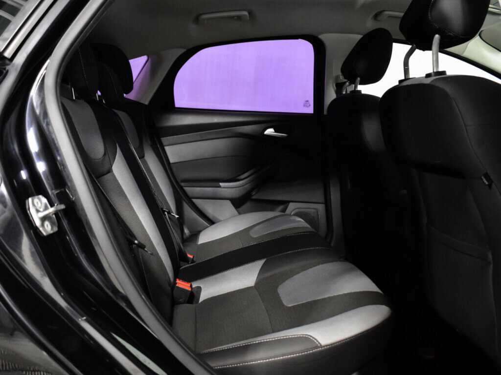 Купить Ford Focus с пробегом. Фото: #9