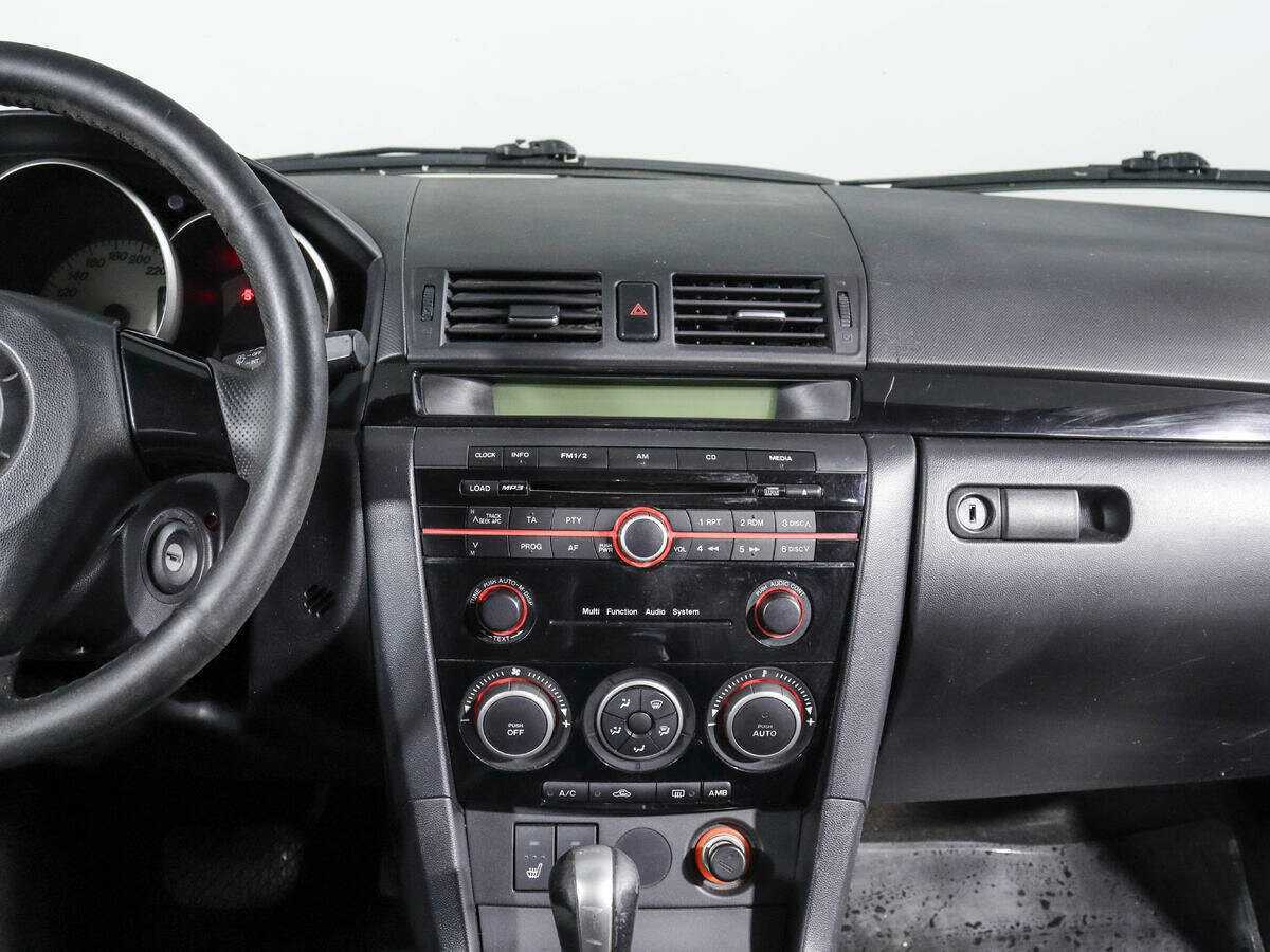Купить Mazda 3 с пробегом. Фото: #12