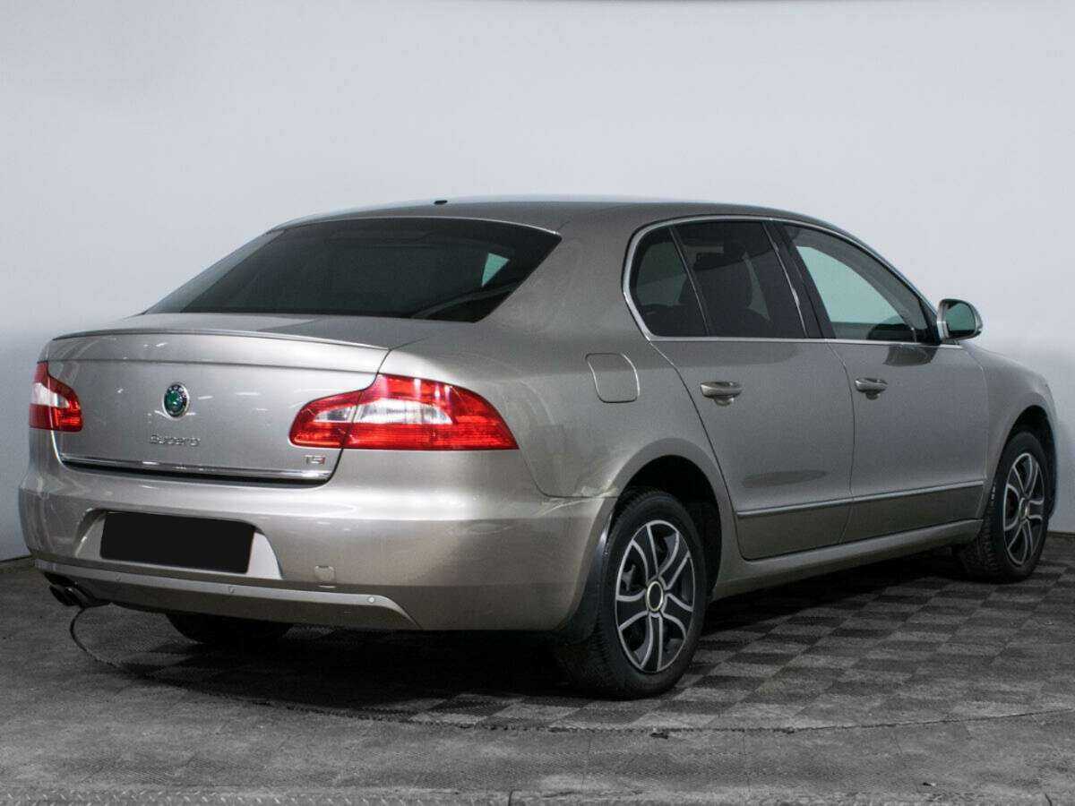 Купить Skoda Superb с пробегом. Фото: #4