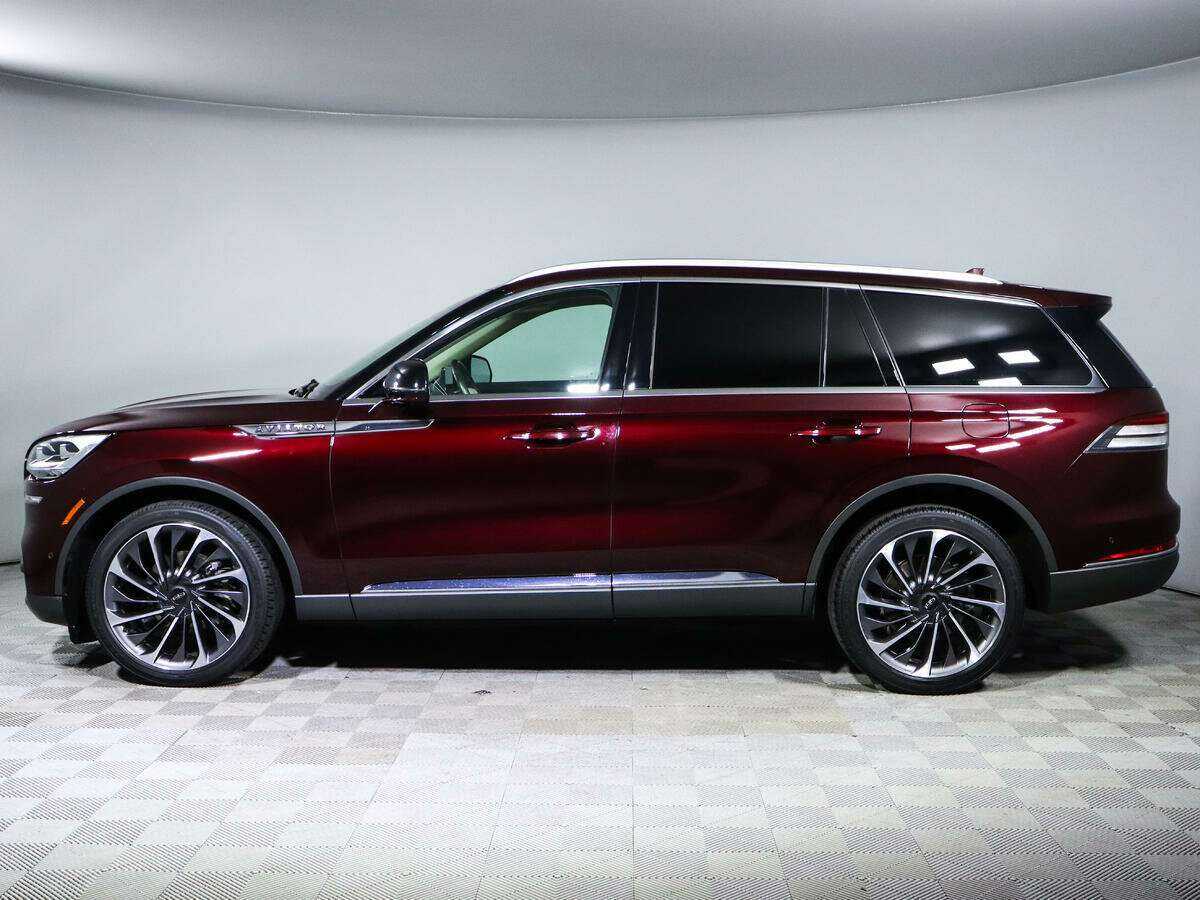 Купить Lincoln Aviator с пробегом. Фото: #5