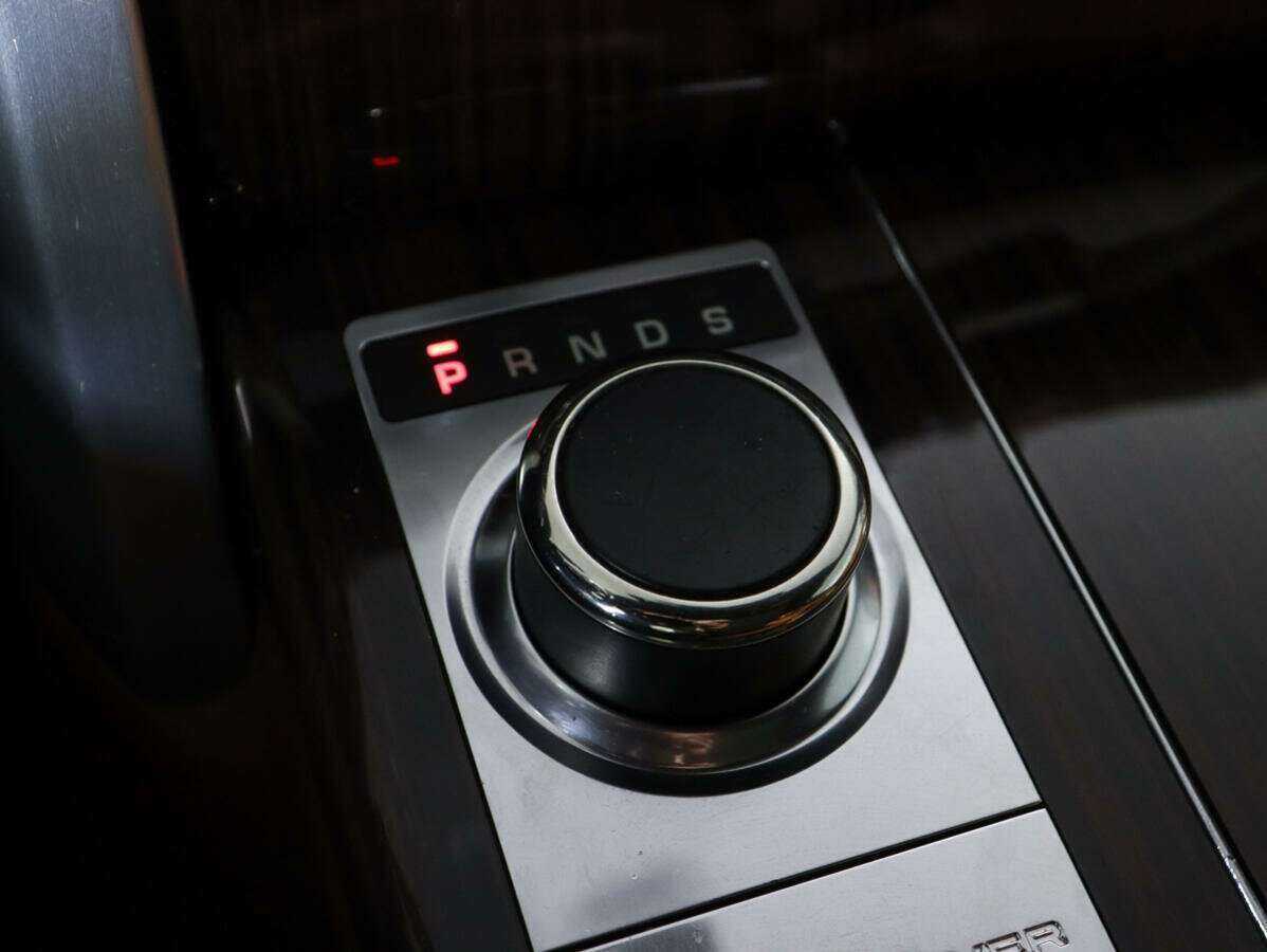 Купить Land Rover Range Rover с пробегом. Фото: #20