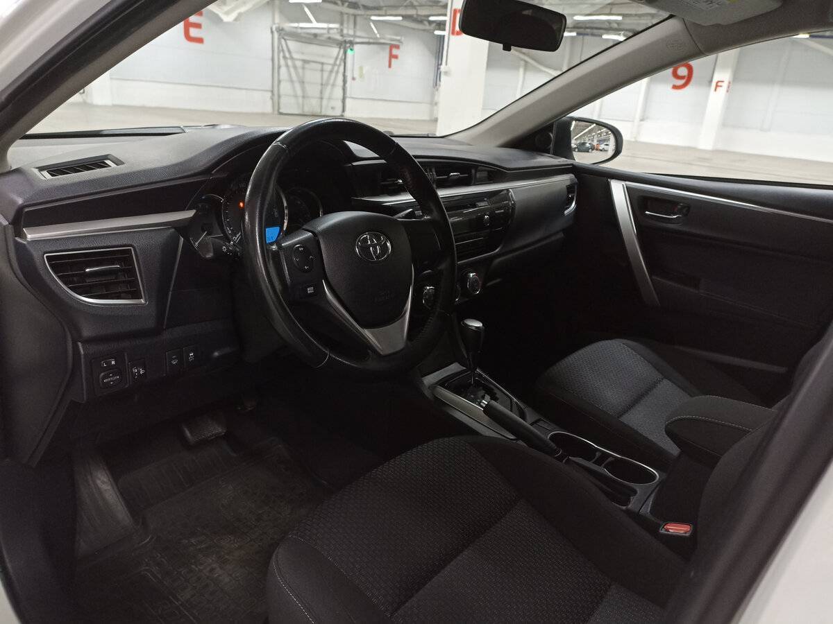 Купить Toyota Corolla с пробегом. Фото: #14