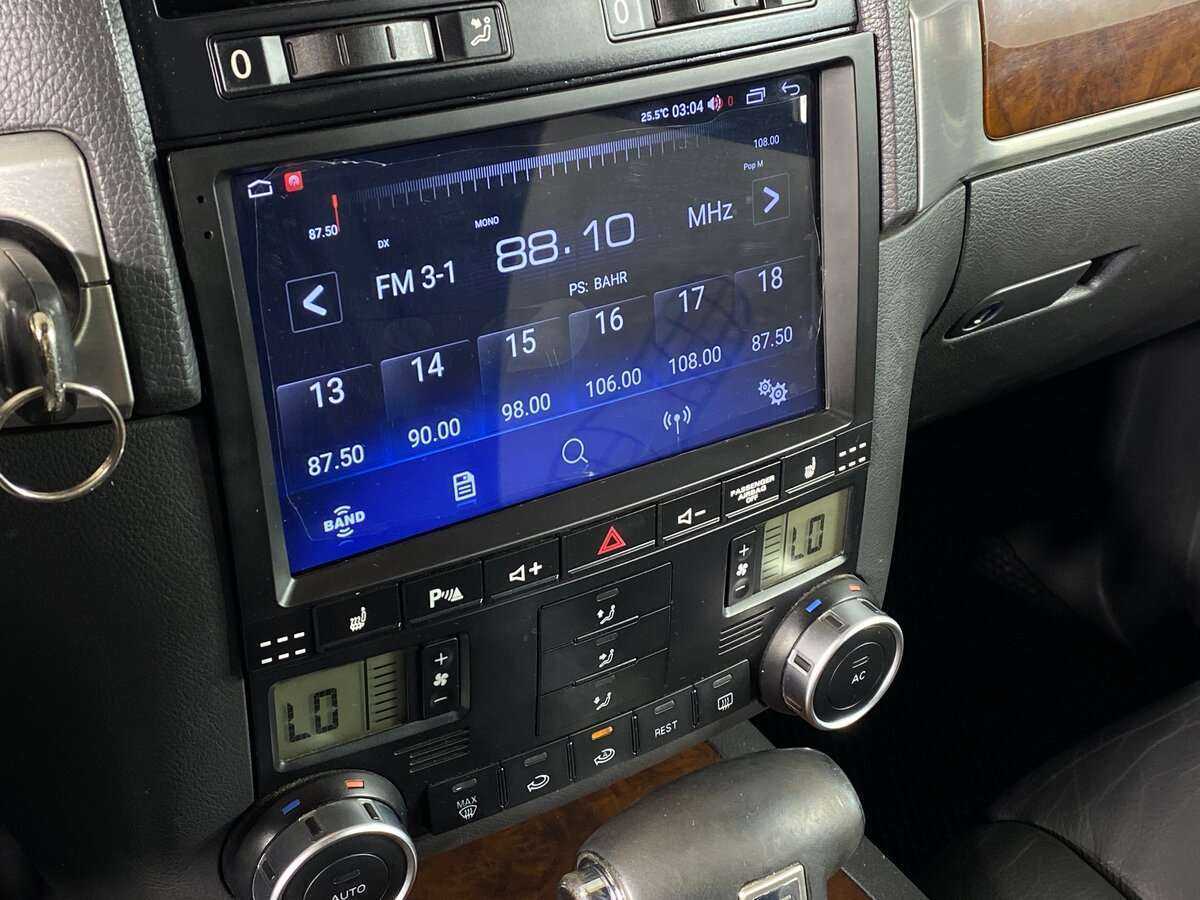 Купить Volkswagen Touareg с пробегом. Фото: #10