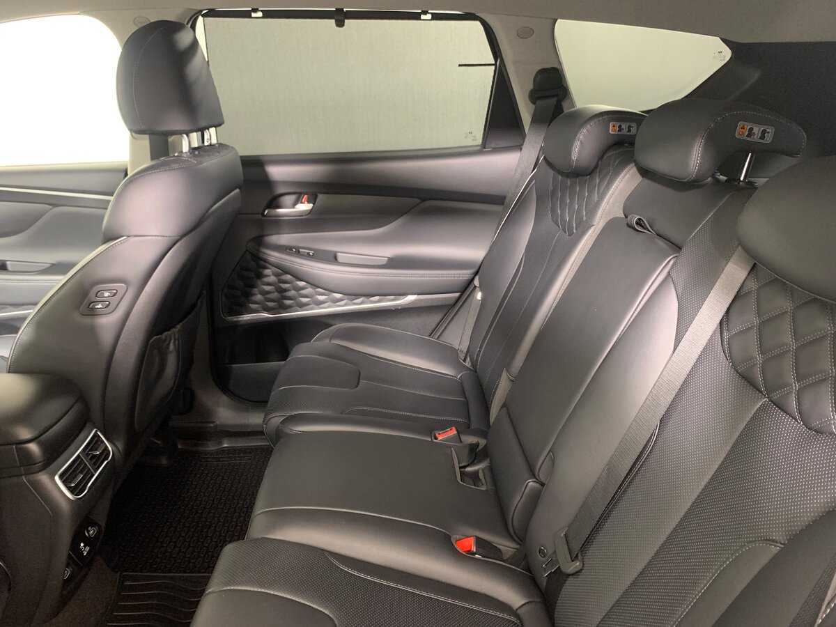Купить Hyundai Santa Fe с пробегом. Фото: #18