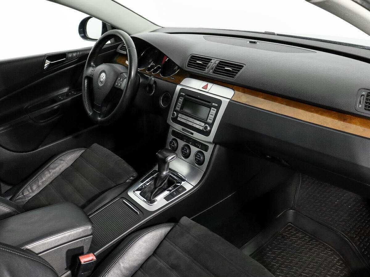 Купить Volkswagen Passat с пробегом. Фото: #10