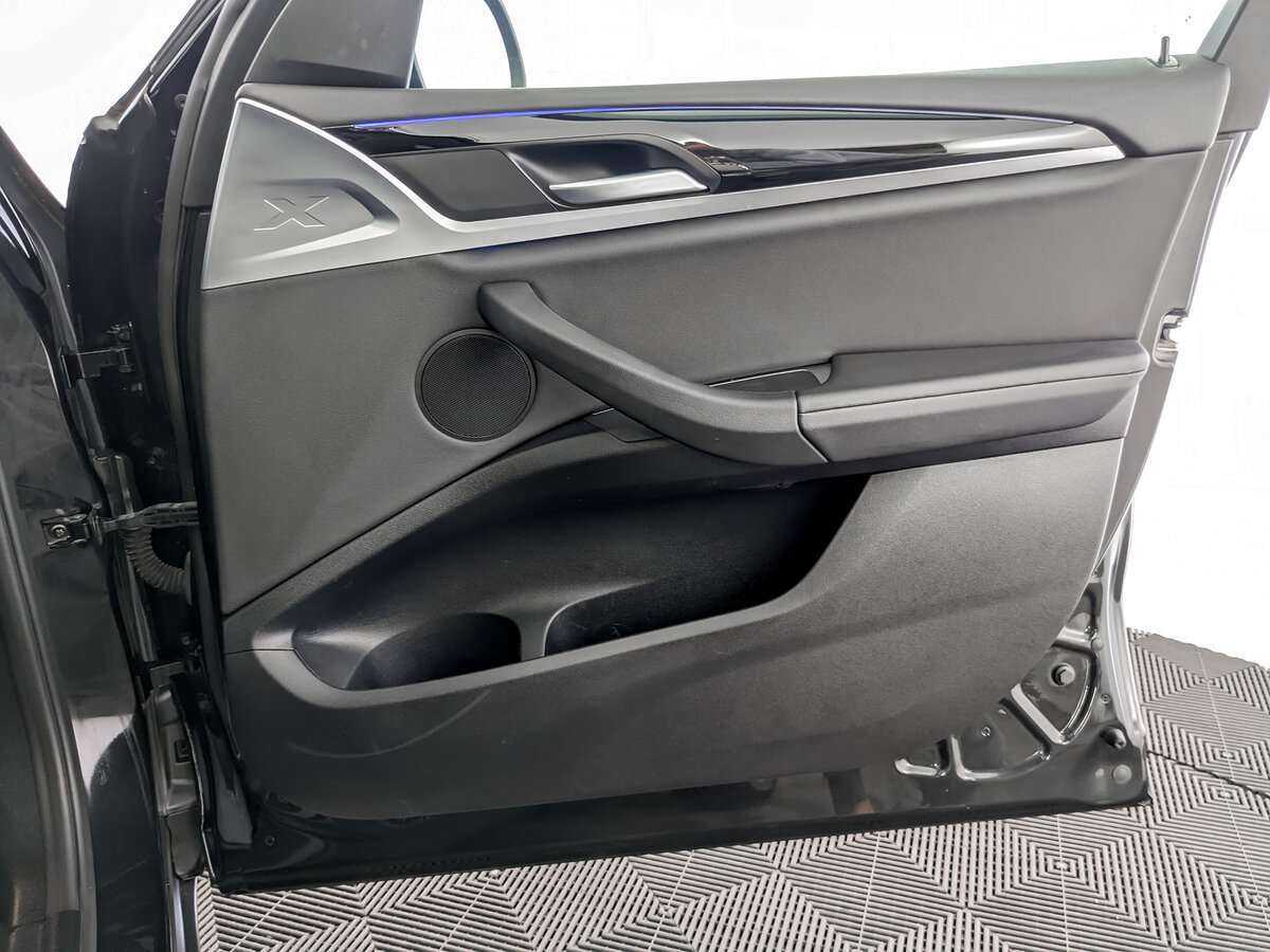 Купить BMW X3 с пробегом. Фото: #19