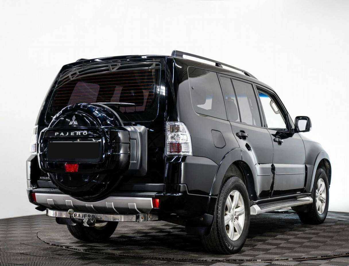 Купить Mitsubishi Pajero с пробегом. Фото: #5