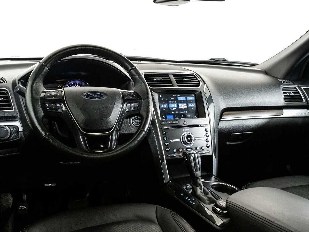 Купить Ford Explorer с пробегом. Фото: #8