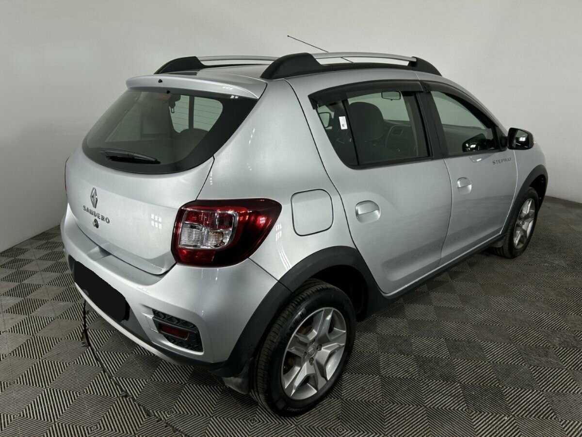 Купить Renault Sandero с пробегом. Фото: #5