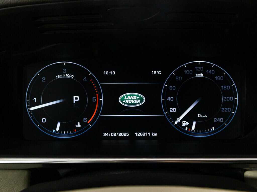 Купить Land Rover Range Rover с пробегом. Фото: #11