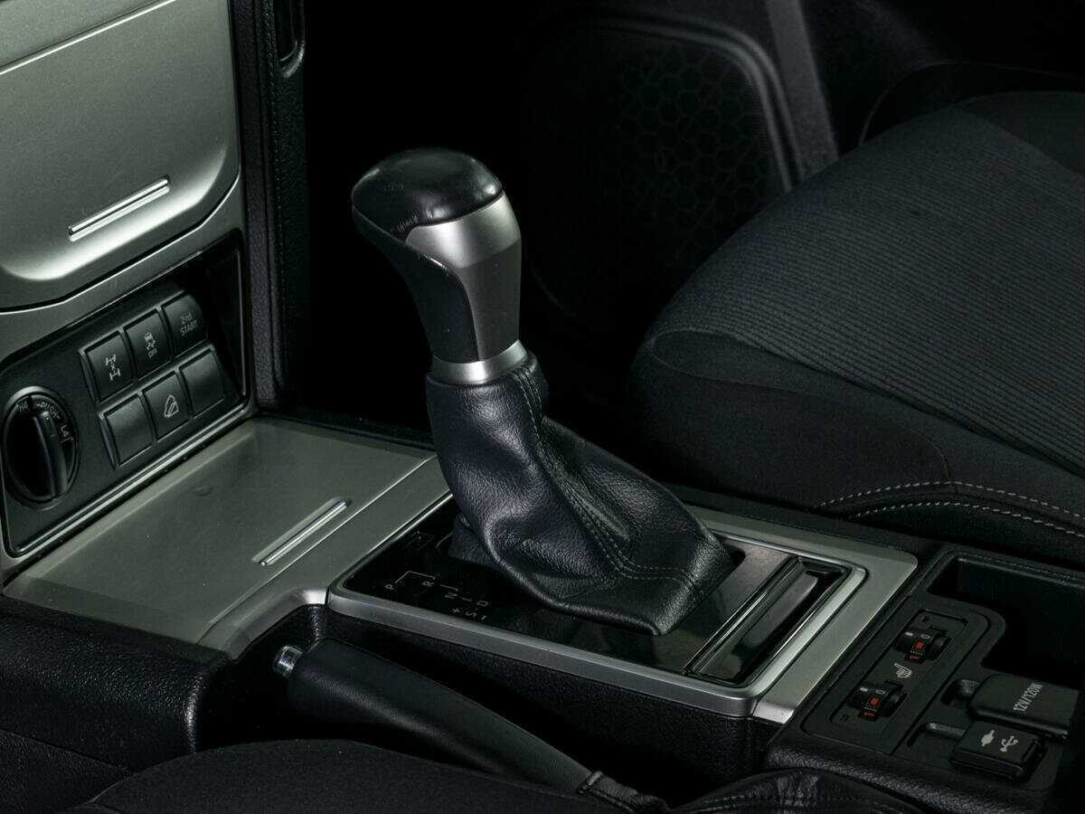 Купить Toyota Land Cruiser Prado с пробегом. Фото: #8
