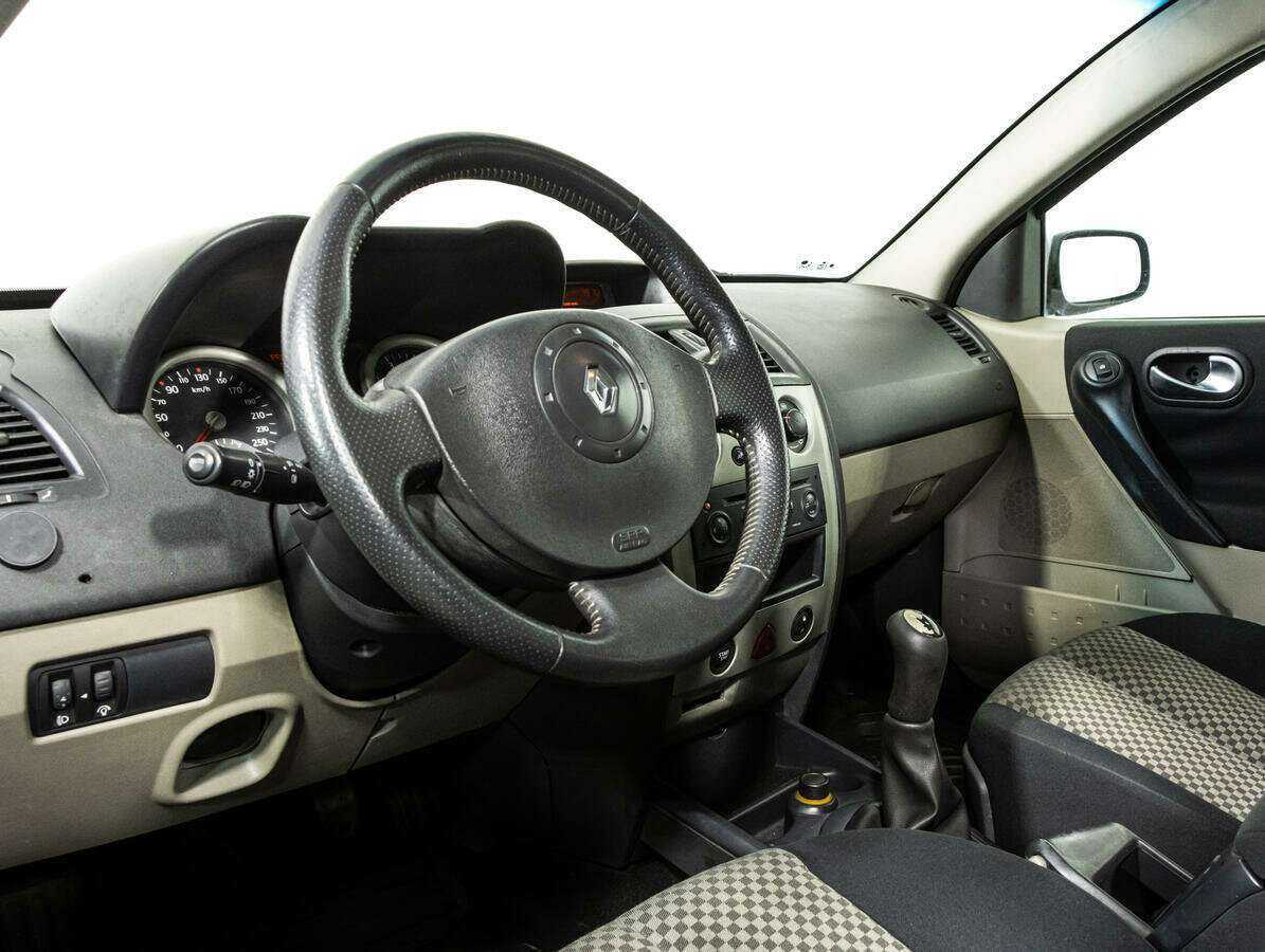 Купить Renault Megane с пробегом. Фото: #10