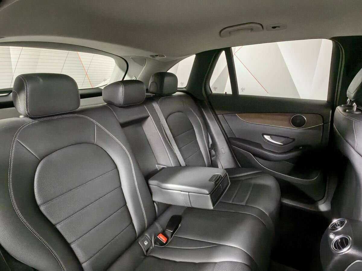 Купить Mercedes-Benz GLC с пробегом. Фото: #12