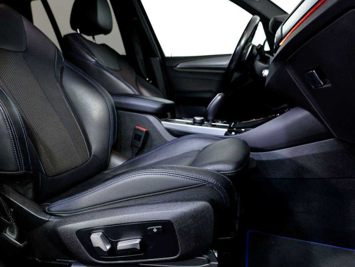 Купить BMW X3 с пробегом. Фото: #12