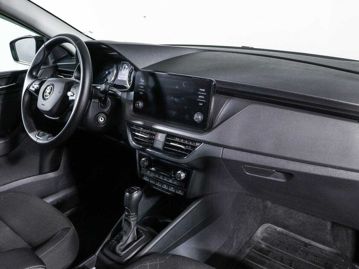 Купить Skoda Rapid с пробегом. Фото: #6