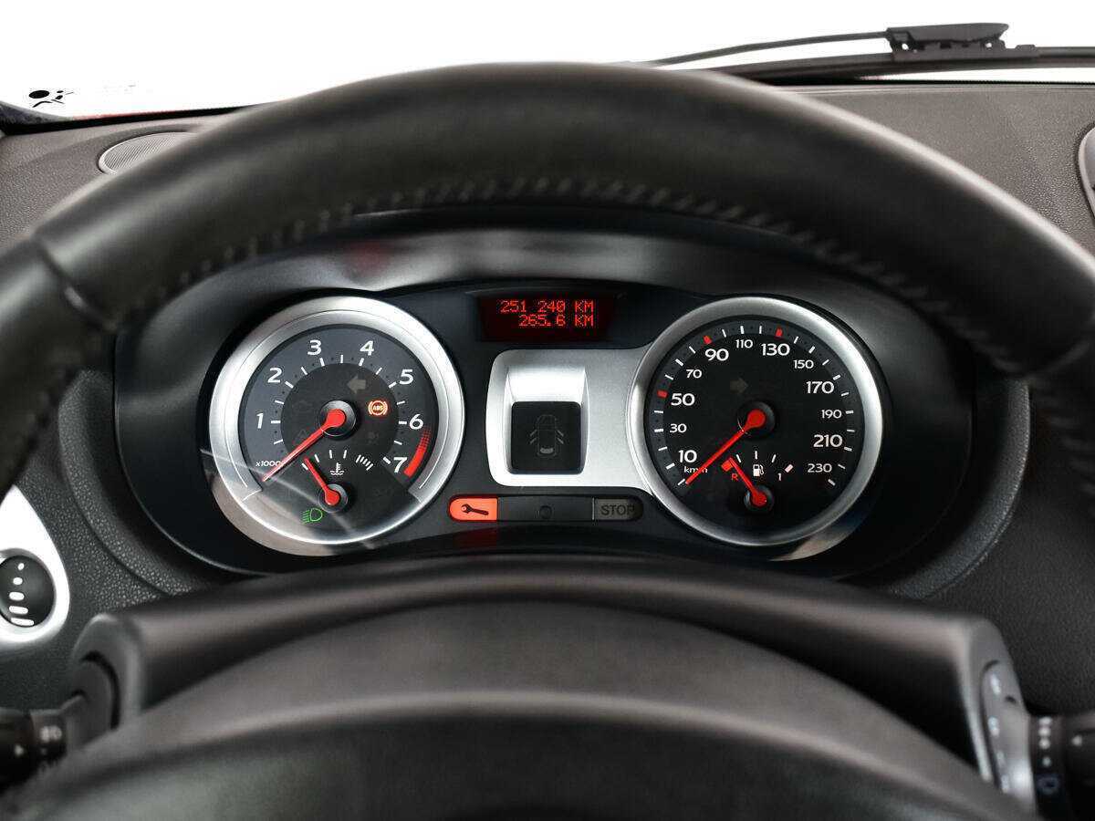 Купить Renault Clio с пробегом. Фото: #10