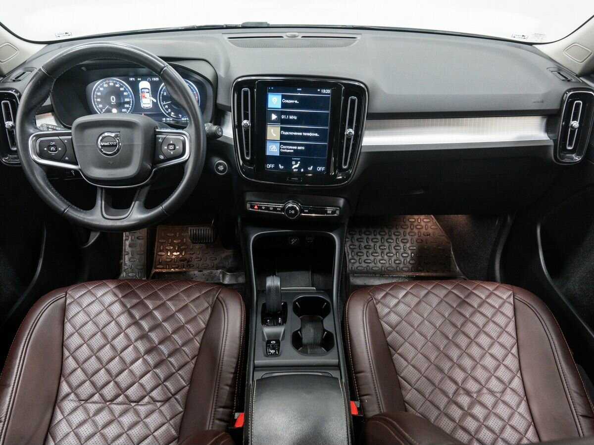 Купить Volvo XC40 с пробегом. Фото: #10