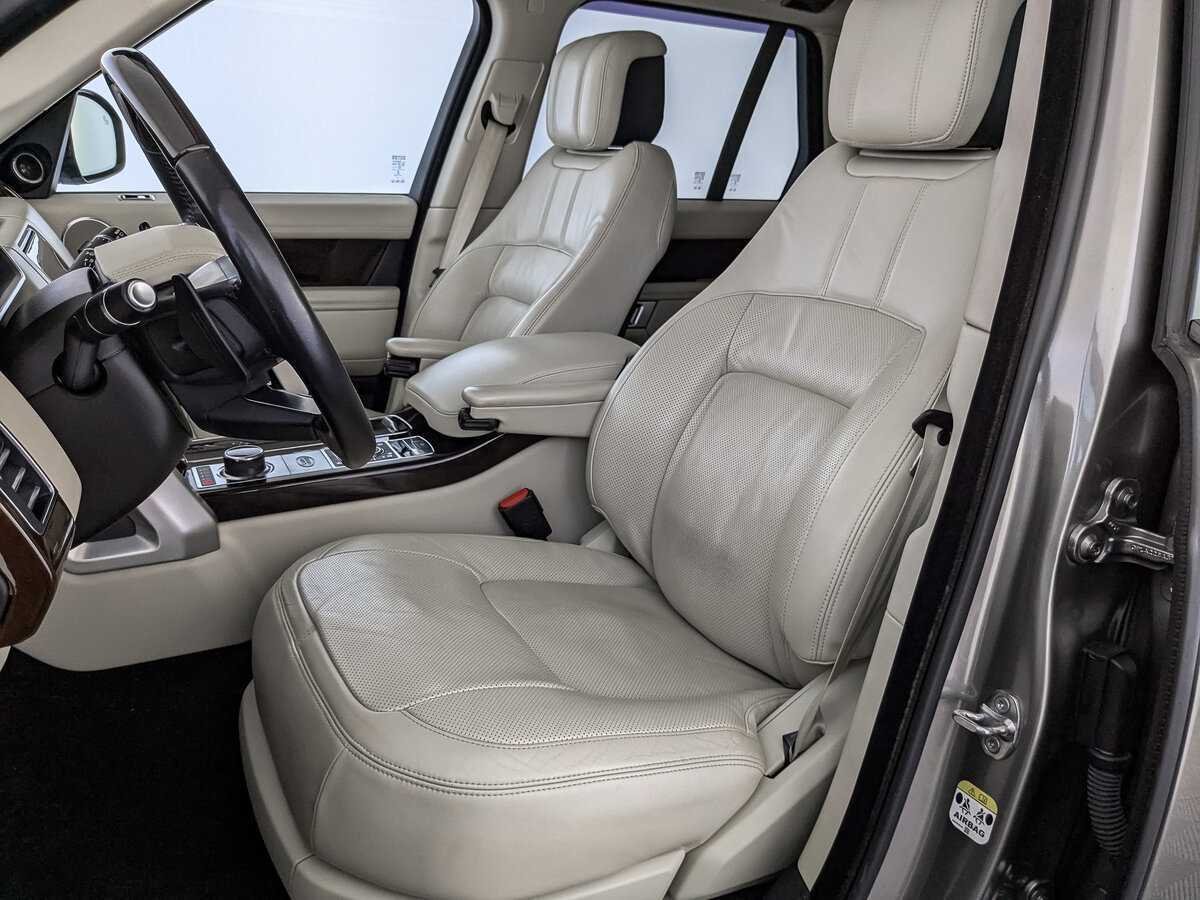 Купить Land Rover Range Rover с пробегом. Фото: #17